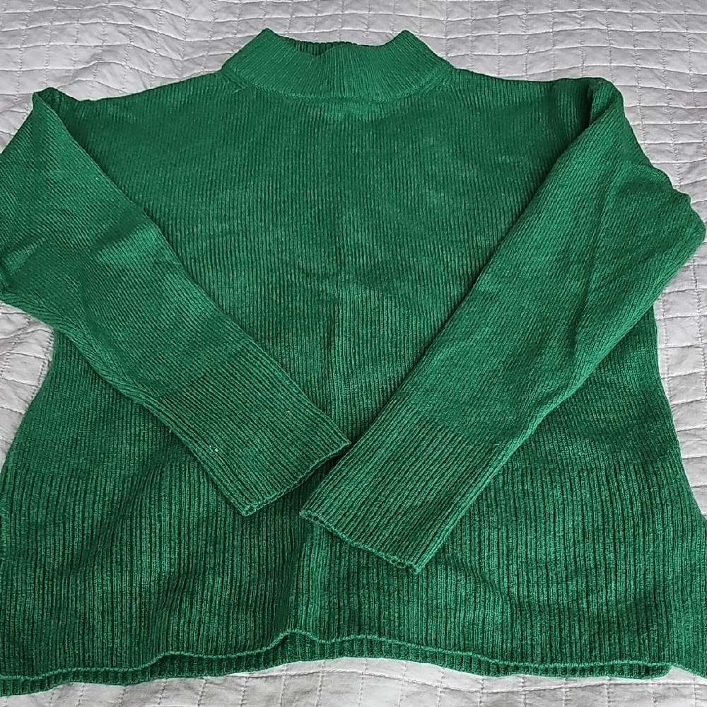 Country Road Emerald Green Turtleneck Sweater